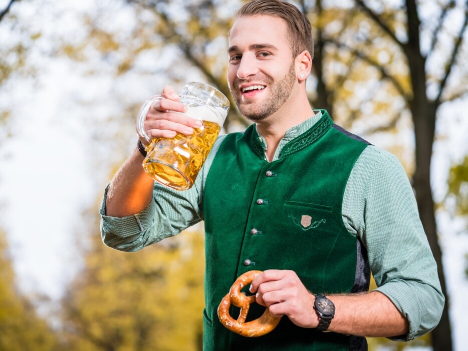 Man drinking beer