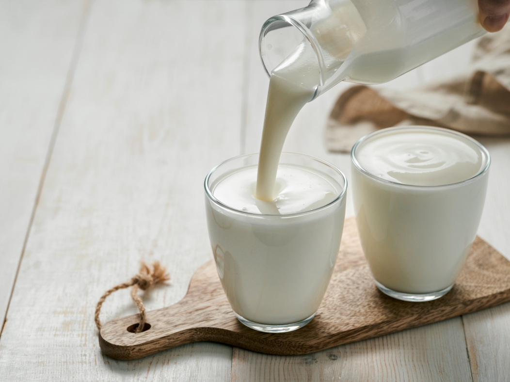 Fosvitae® – Der lösliche Ballaststoff für Clean Label-Formulierungen Zwei Gläser Milch